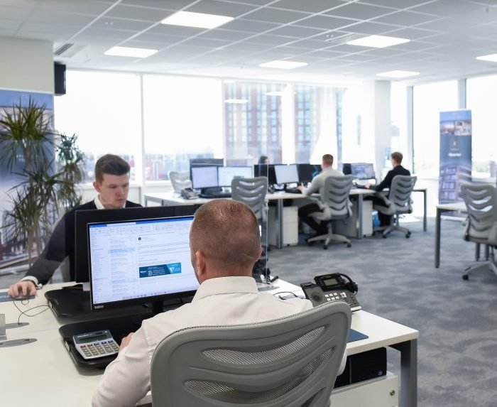 RWinvest Personalised Service - Case Study with TimelinesAI